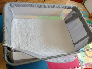 Cuna de colecho gris  Venta en persona.
