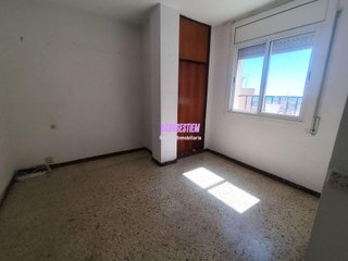 Piso en venta en Artigas - Llefià en Badalona