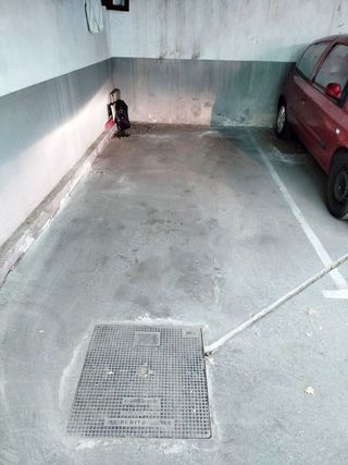 Garaje en venta en La Font d'en Fargues en Barcelona
