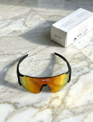 Occhiali da sole moda sport SCVCN