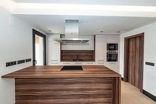 Piso en venta en Los Naranjos - Las Brisas en Marbella