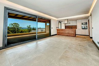 Piso en venta en Los Naranjos - Las Brisas en Marbella