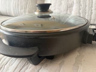 Paellera eléctrica y sartén pizza