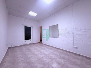 Local comercial en venta en Artigas - Llefià en Badalona