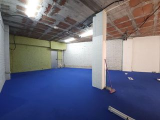Local comercial en venta en Pedró en Cornellà de Llobregat