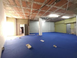 Local comercial en venta en Pedró en Cornellà de Llobregat