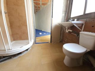 Local comercial en venta en Pedró en Cornellà de Llobregat