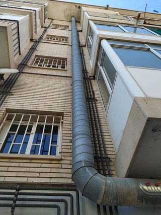 Local comercial en venta en Pedró en Cornellà de Llobregat