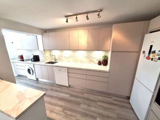 Piso en venta en Los Naranjos - Las Brisas en Marbella