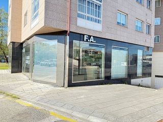 Local comercial en venta en Arteixo