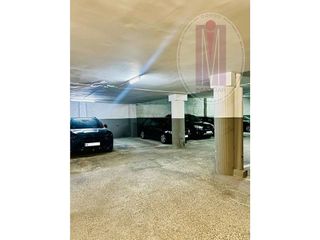 Garaje en venta en La Plana en Esplugues de Llobregat