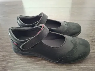 Zapatos Callaghan niña negros.