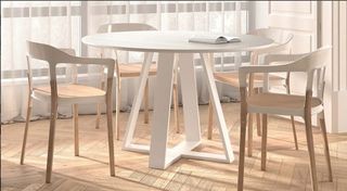 MESA DE COMEDOR KZ.