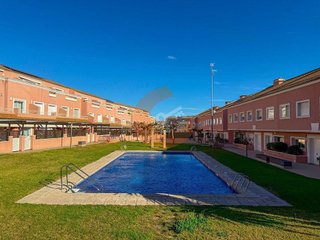 Casa adosada en venta en Ponent - Barri de França en Vendrell, El