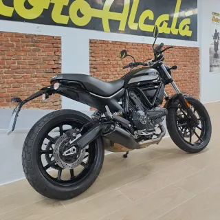 Ducati Scrambler Sixty2 400