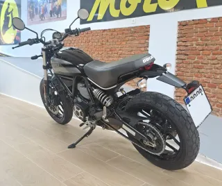 Ducati Scrambler Sixty2 400