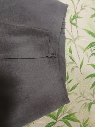 Traje de pantalón gris para mujer