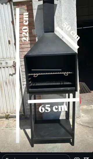 Barbacoa de hierro negra