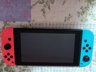 Nintendo Switch + Accesorios Mario Kart