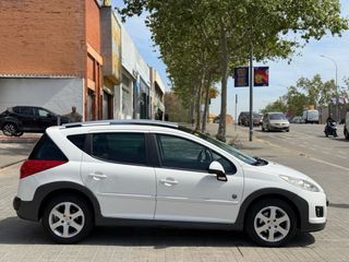 Peugeot 207 2011
