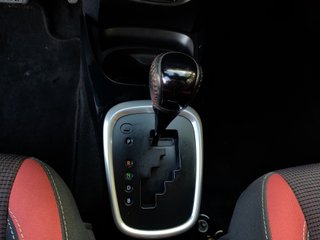 Toyota Yaris 1.5 100H Feel Limited Edition