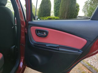 Toyota Yaris 1.5 100H Feel Limited Edition