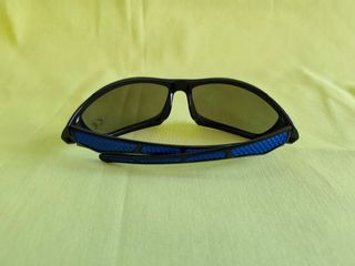 Gafas deportivas con lentes espejadas - Azules