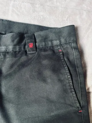 Pantalones CH Carolina Herrera Negros Talla 42