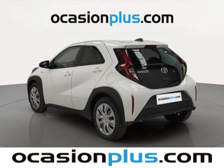 Toyota Aygo X Cross 1.0 VVT-I Play 53 kW (72 CV)