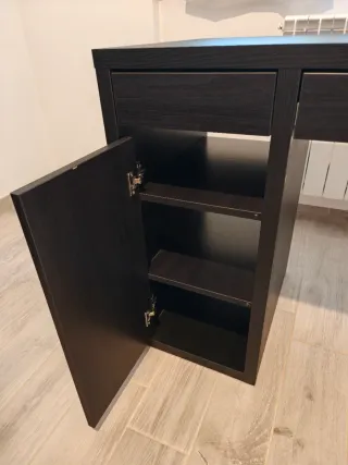 Scrivania Ikea MICKE marrone-nero