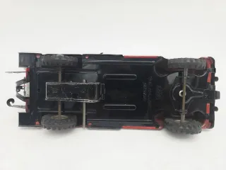 Antiguo Camión Bomberos GAMA (1945-1949)  Hojalata