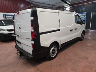 Renault Trafic 2019 dci con baca y bola remolque