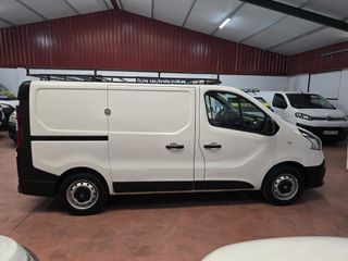 Renault Trafic 2019 dci con baca y bola remolque