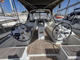 Beneteau Oceanis 38
