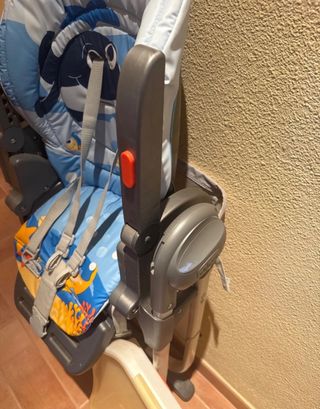 Trona Chicco bebé con bandeja