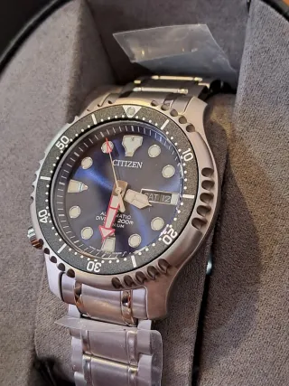 Reloj Citizen Promaster Titanium NY0100-50M 42mm