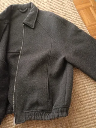 Chaqueta gris hombre Bershka