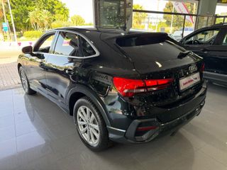 Audi Q3 Sportback Audi Q3 Sportback Black line 35 TDI quattro 110kW S tronic