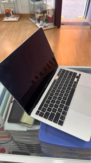 MacBook Pro 512GB Plata 2020 i5 8GB RAM