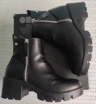 Botines Xti Mujer Negros