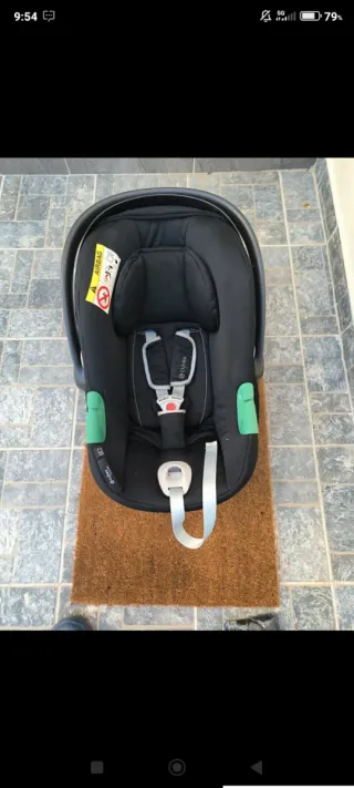 Cybex Eos Black Carrinho + Ovo