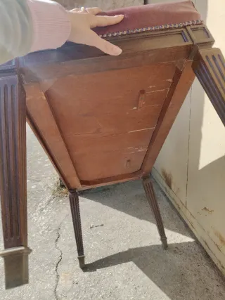 Banco descalzador vintage madera y cuero