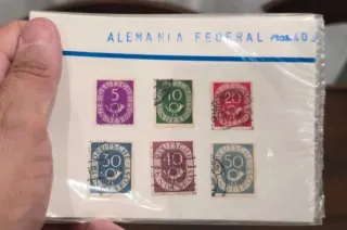 4.500 Sellos Vintage - 9 Países