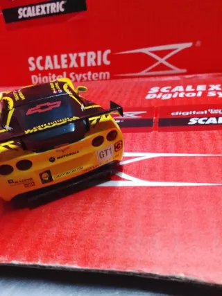 Scalextric Chevrolet Corvette C6R Digital System