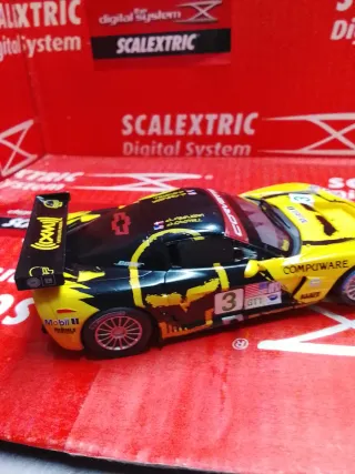 Scalextric Chevrolet Corvette C6R Digital System