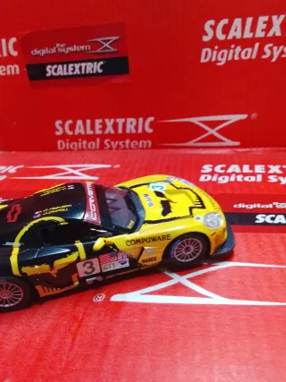 Scalextric Chevrolet Corvette C6R Digital System