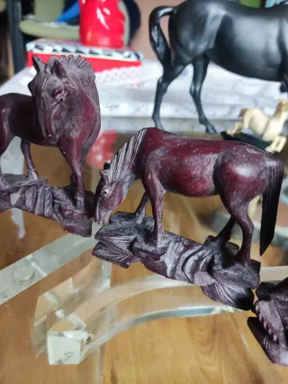 4 Figuras Caballos Madera Tallada
