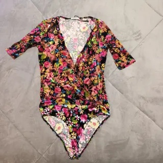 Body flores Zara T S