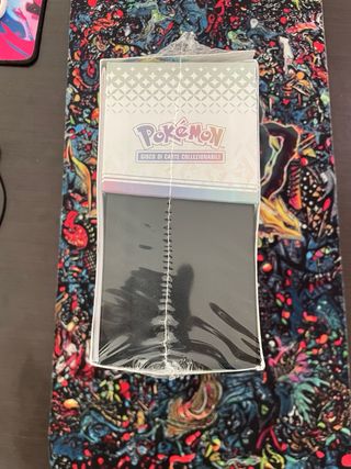 ETB Pokémon Scarlatto & Violetto Evoluzioni Prisma