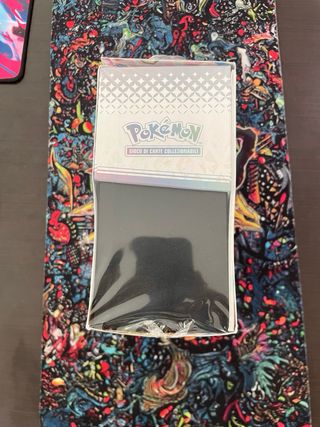ETB Pokémon Scarlatto & Violetto Evoluzioni Prisma